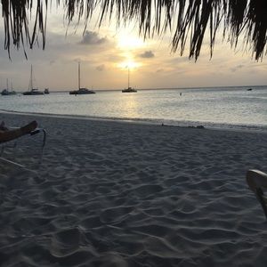 Meet your Posher, Ebony